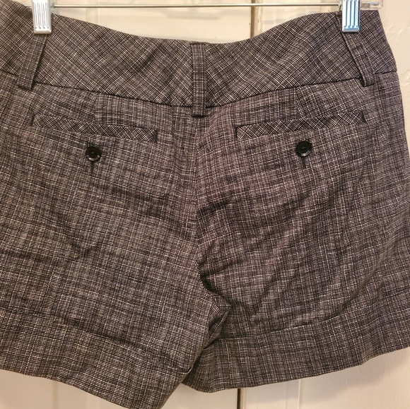 Express design studio shorts - Picture 2 of 2